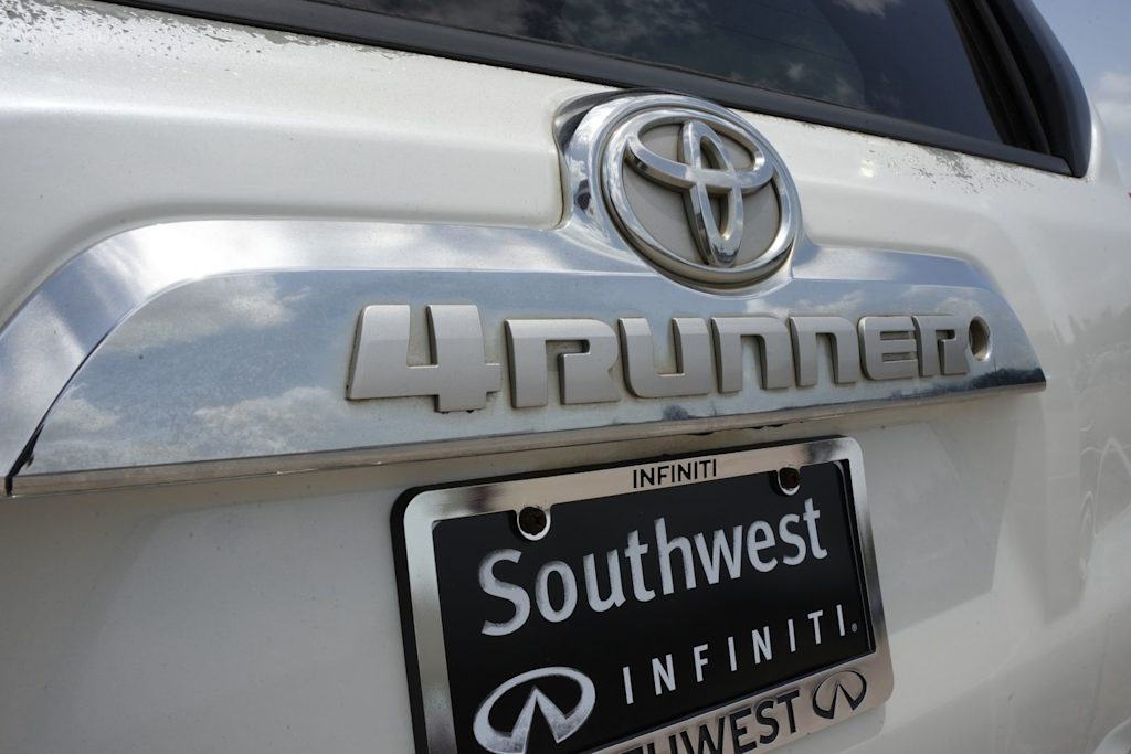 Thumbnail: 2012 Toyota 4Runner - 7