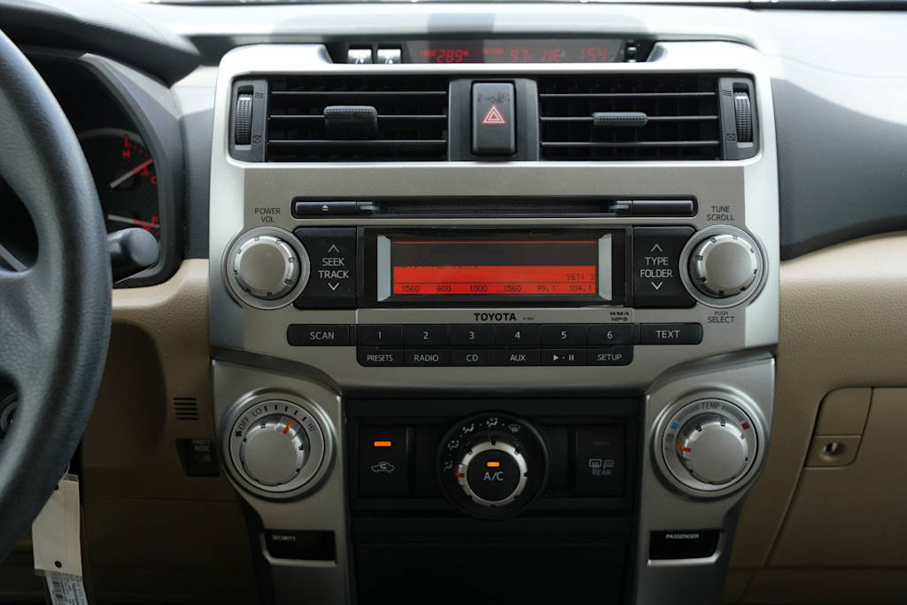 Thumbnail: 2012 Toyota 4Runner - 15