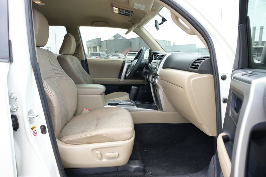 Thumbnail: 2012 Toyota 4Runner - 11