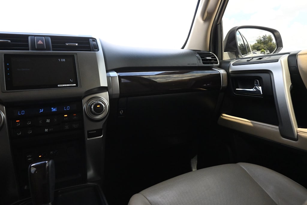 Thumbnail: 2014 Toyota 4Runner - 9