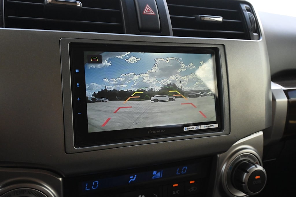 Thumbnail: 2014 Toyota 4Runner - 14