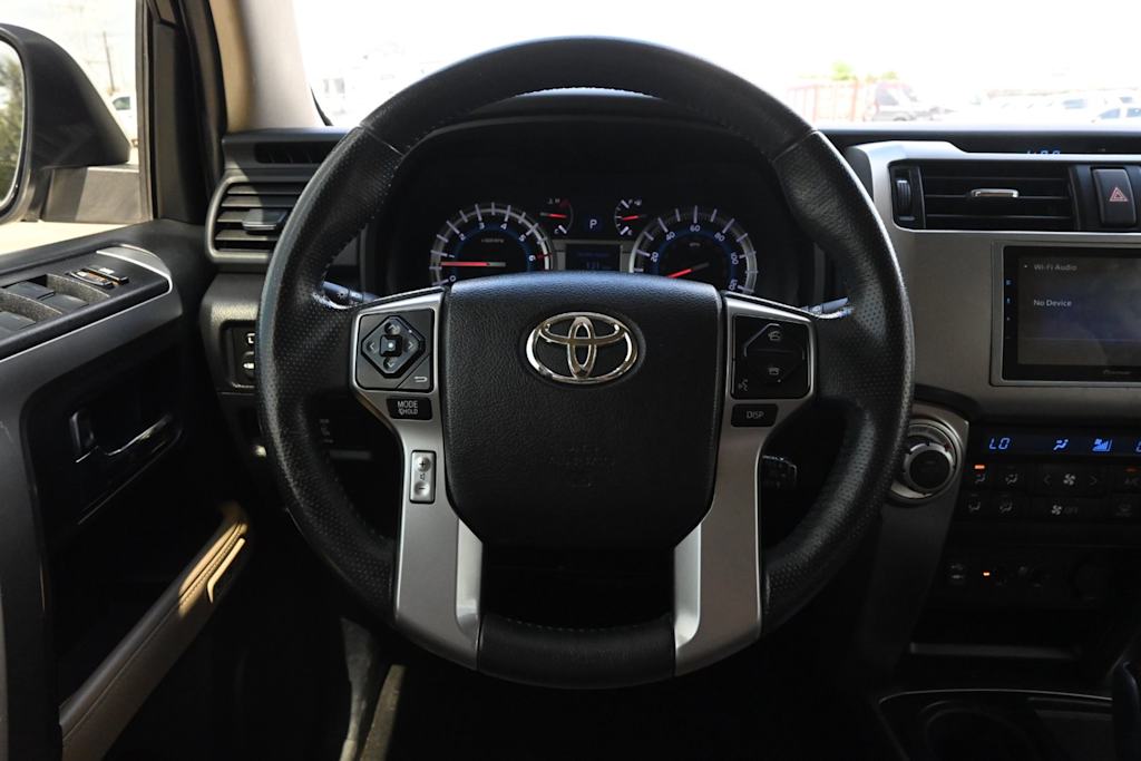 Thumbnail: 2014 Toyota 4Runner - 12