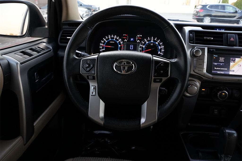 Thumbnail: 2016 Toyota 4Runner - 14