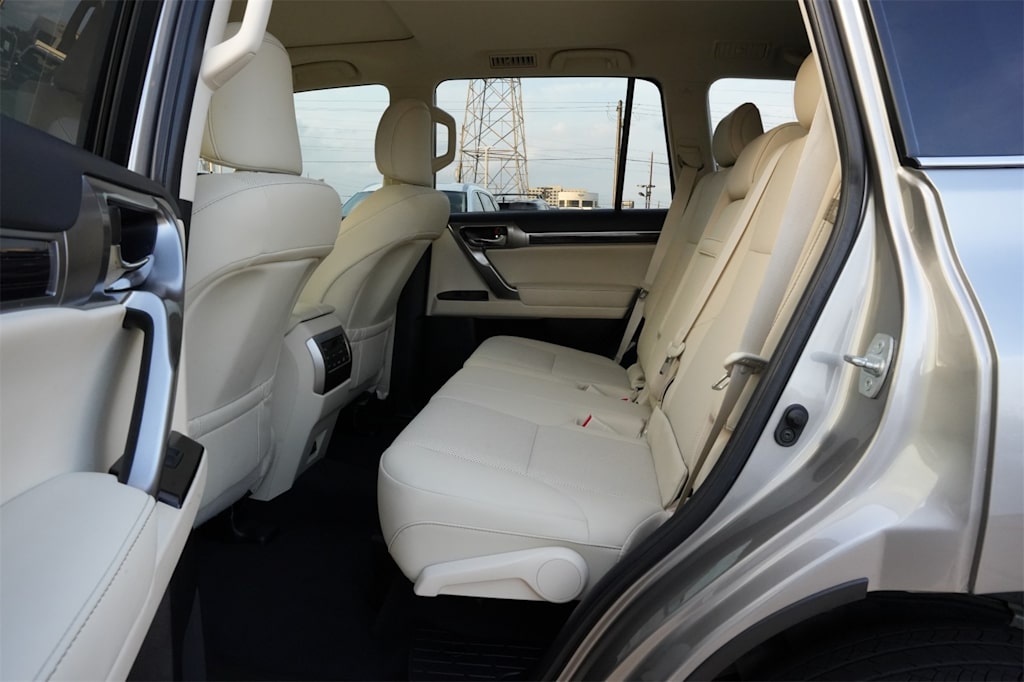 Thumbnail: 2022 Lexus GX - 13