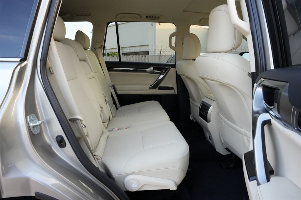 Thumbnail: 2022 Lexus GX - 27