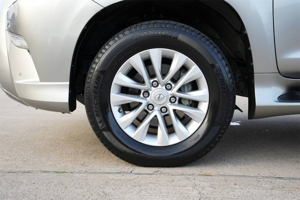 Thumbnail: 2022 Lexus GX - 8