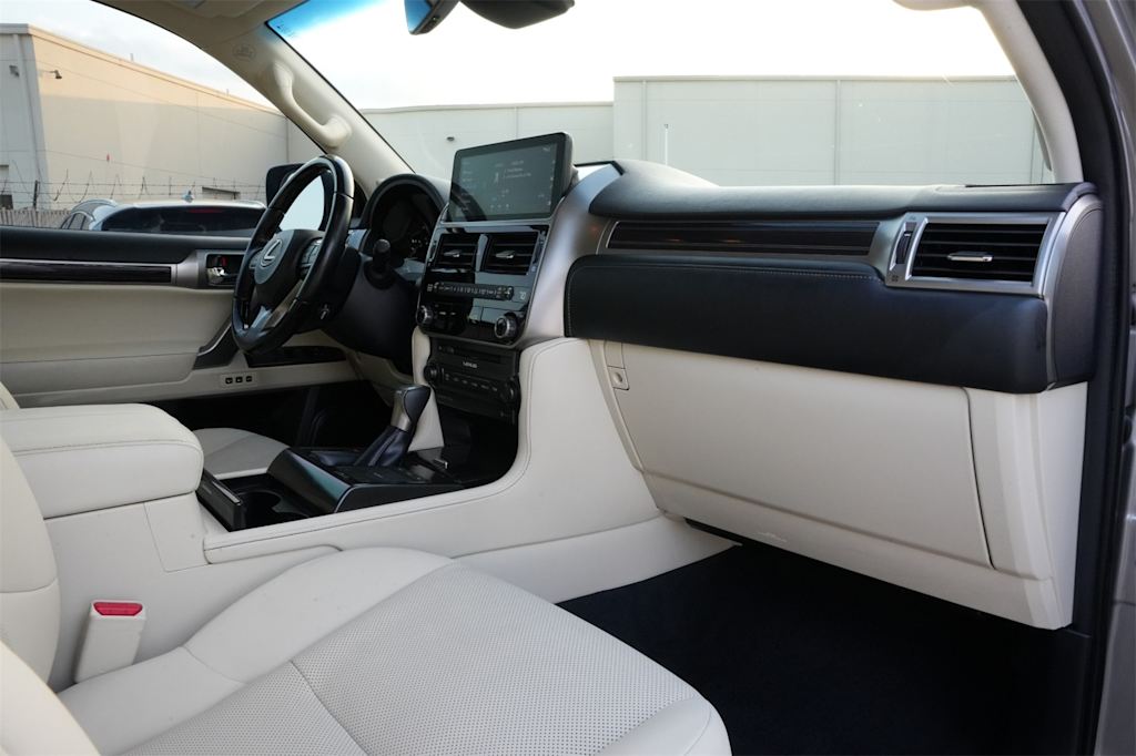 Thumbnail: 2022 Lexus GX - 15