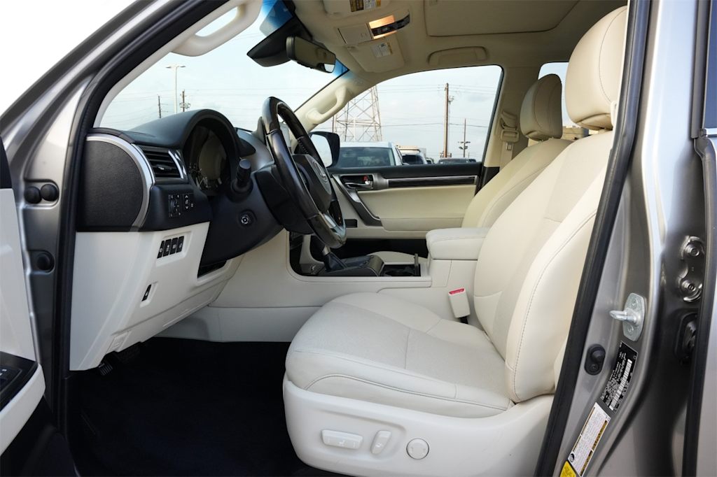 Thumbnail: 2022 Lexus GX - 11