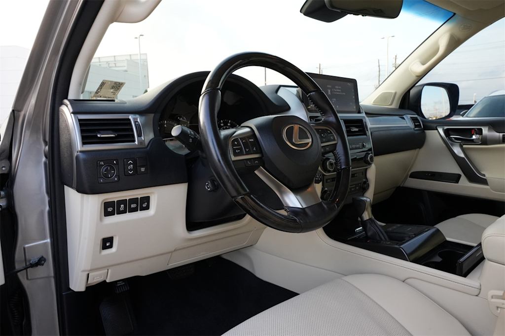 Thumbnail: 2022 Lexus GX - 14