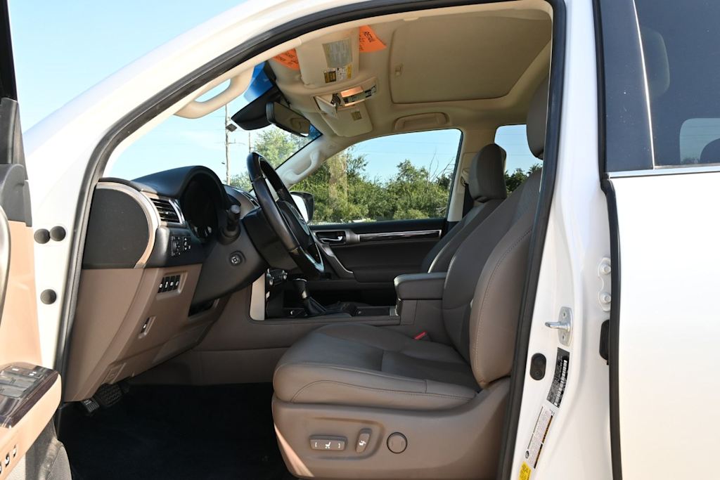 Thumbnail: 2021 Lexus GX - 9