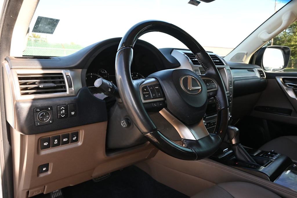 Thumbnail: 2021 Lexus GX - 12