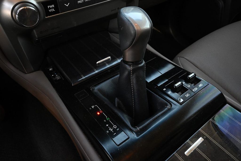 Thumbnail: 2021 Lexus GX - 15