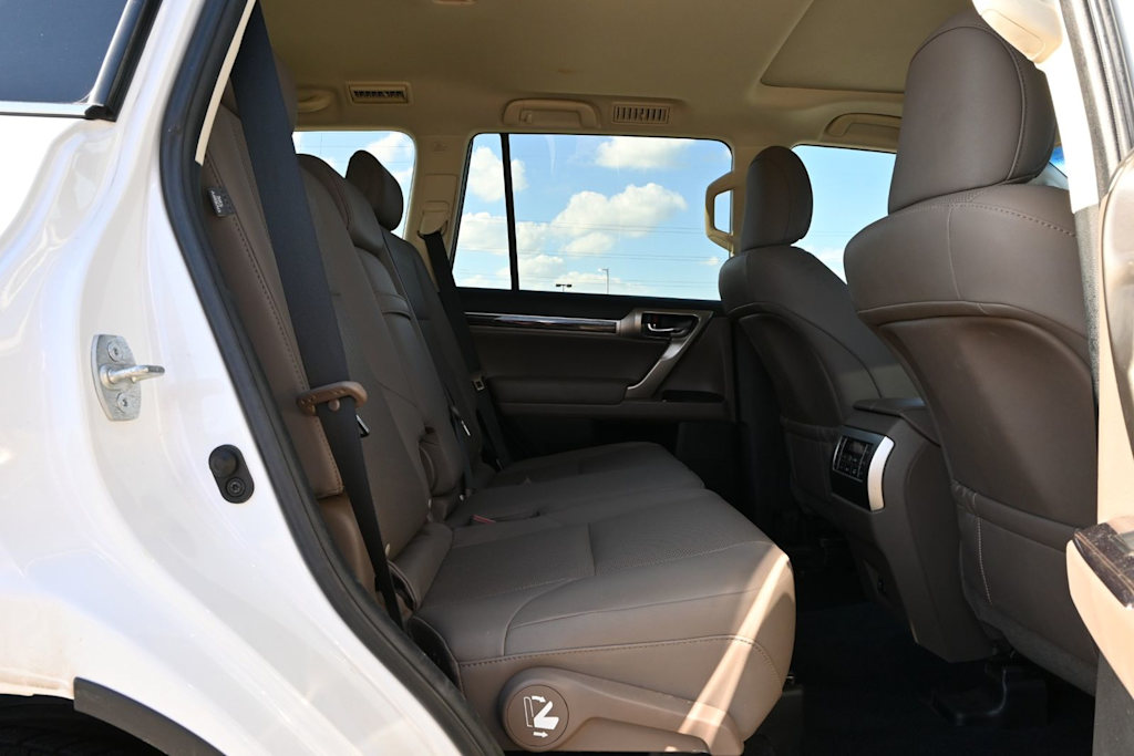 Thumbnail: 2021 Lexus GX - 26