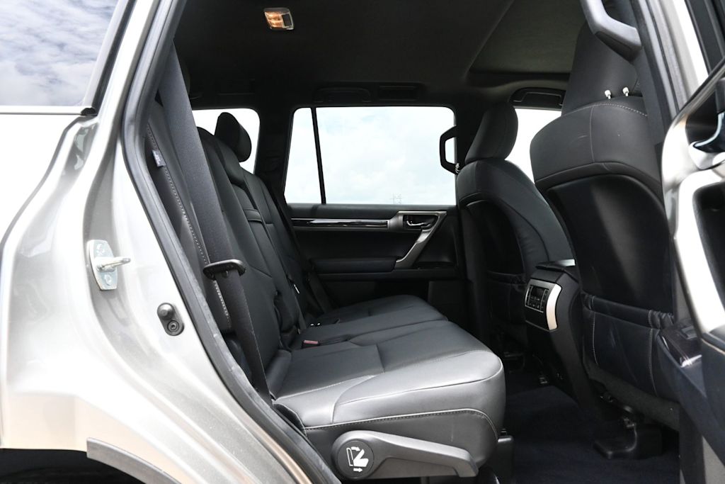 Thumbnail: 2020 Lexus GX - 27