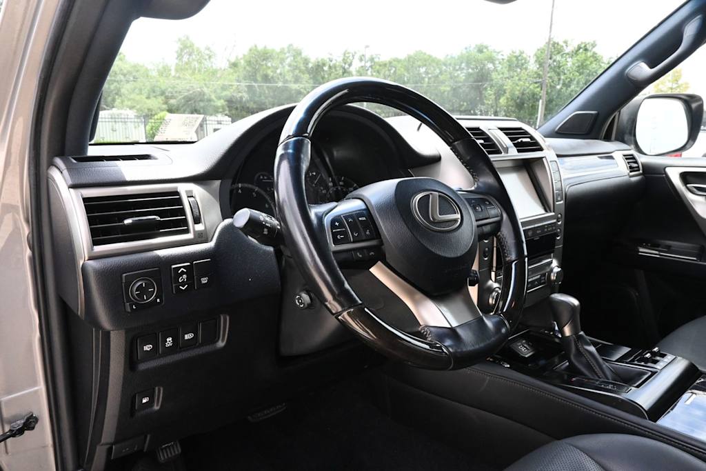 Thumbnail: 2020 Lexus GX - 12