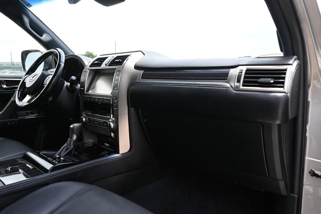 Thumbnail: 2020 Lexus GX - 13