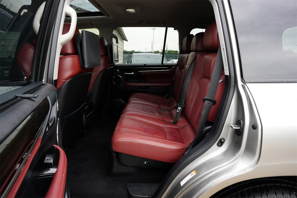 Thumbnail: 2019 Lexus LX - 13