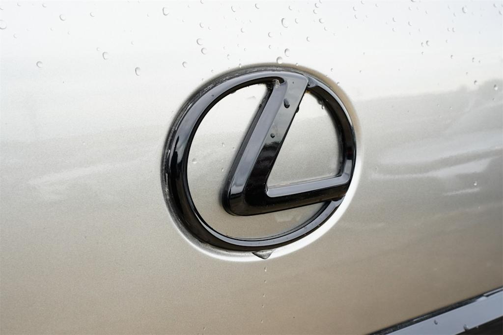 Thumbnail: 2019 Lexus LX - 7