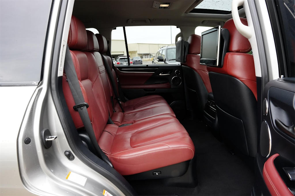 Thumbnail: 2019 Lexus LX - 28