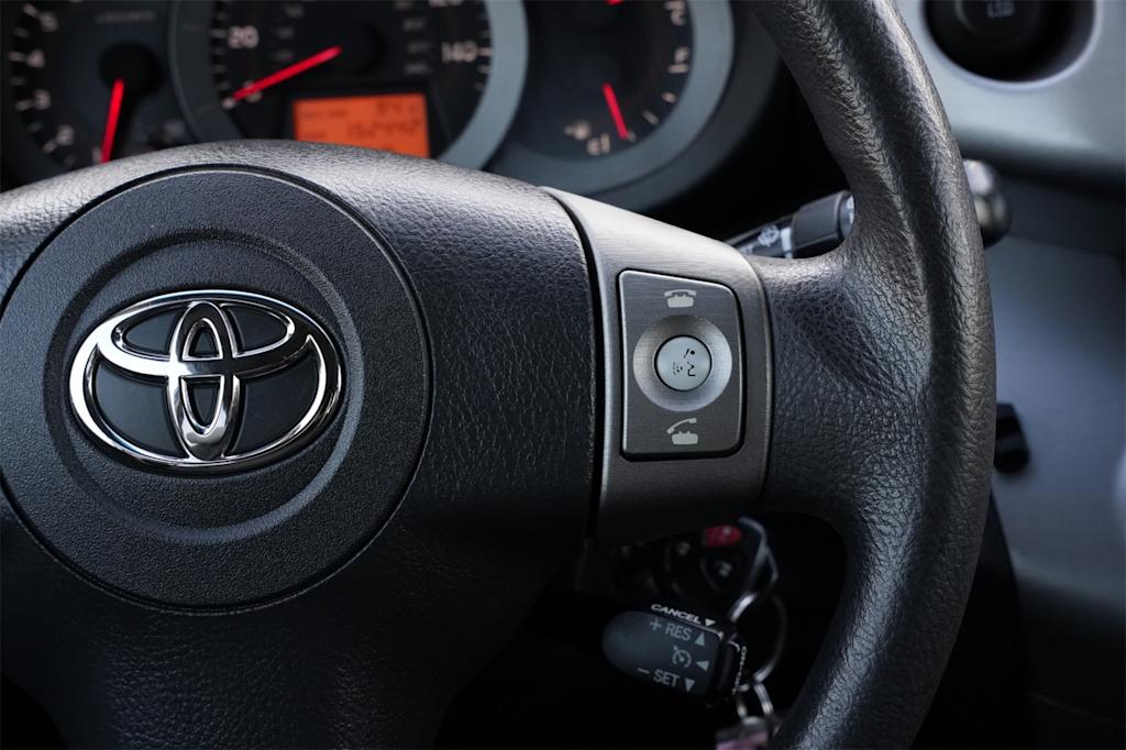Thumbnail: 2007 Toyota RAV4 - 23