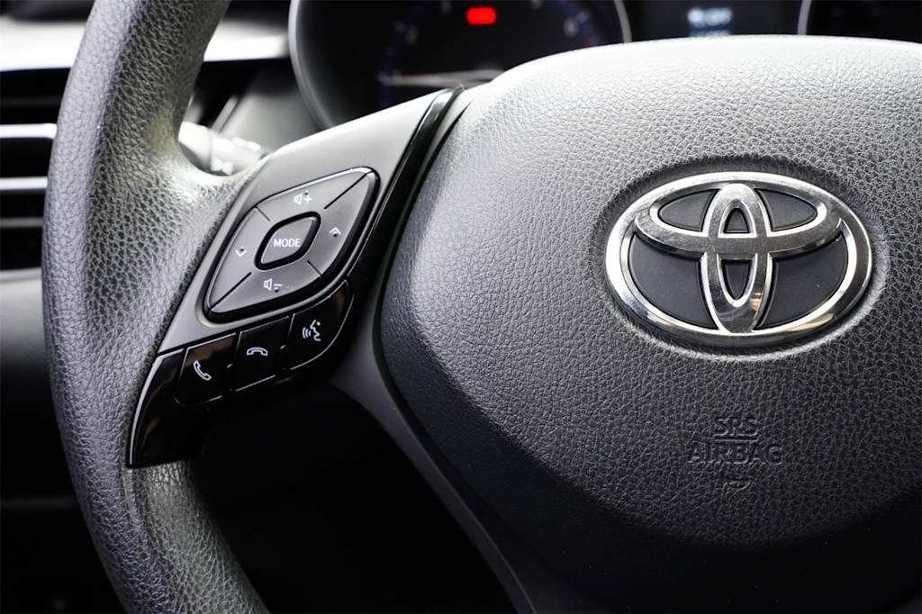 Thumbnail: 2021 Toyota C-HR - 24