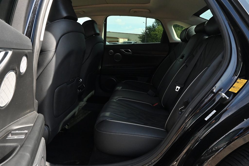 Thumbnail: 2021 Genesis G80 - 10