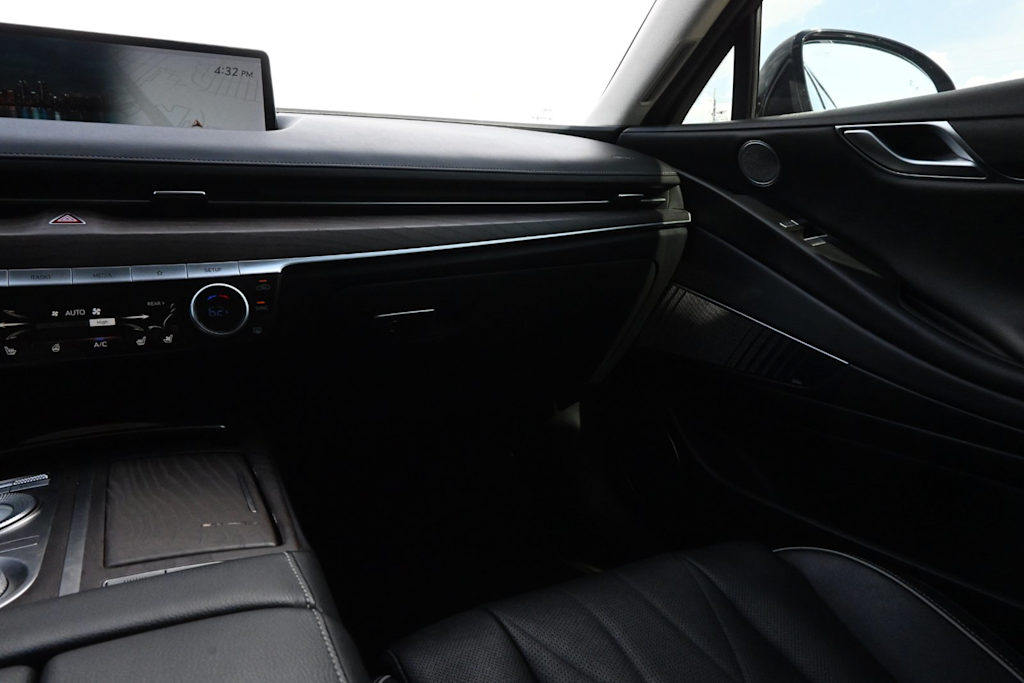 Thumbnail: 2021 Genesis G80 - 21