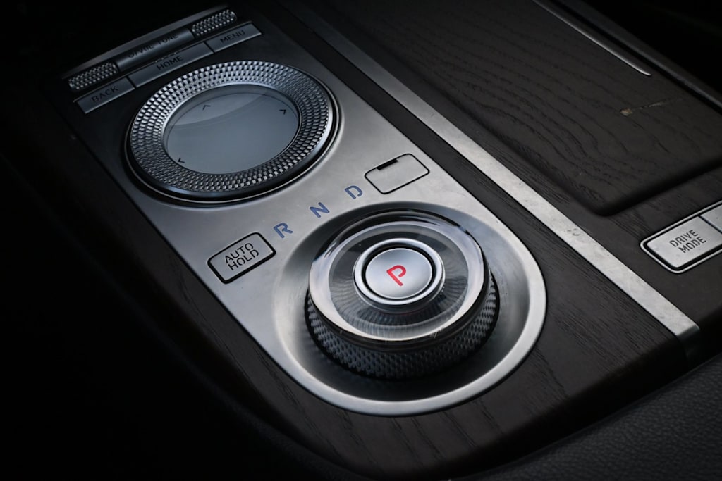 Thumbnail: 2021 Genesis G80 - 25
