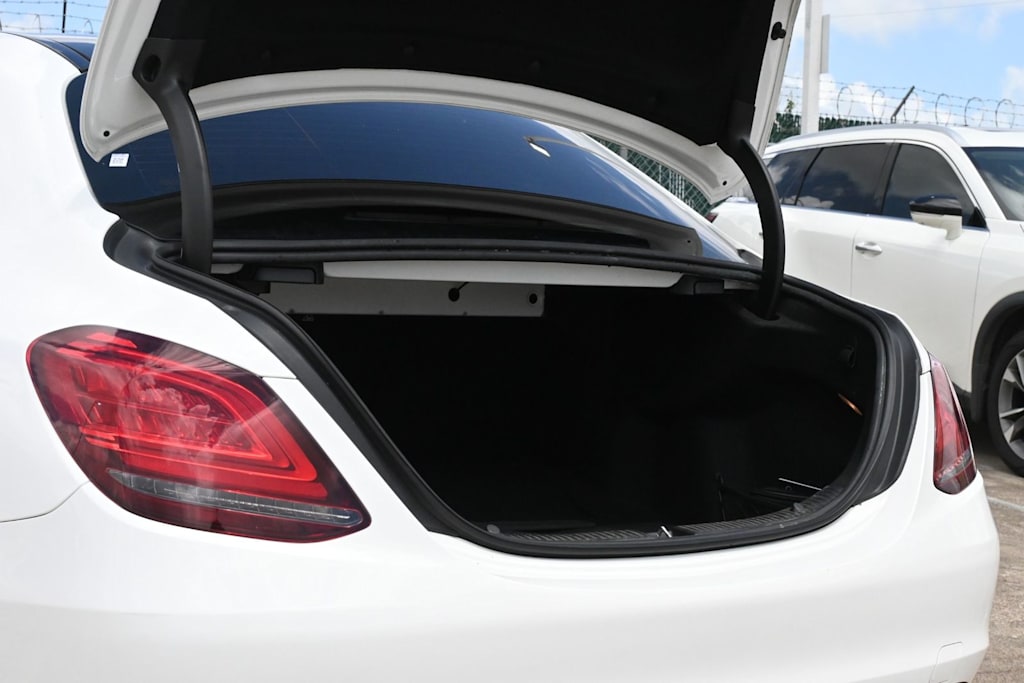Thumbnail: 2020 Mercedes-Benz C-Class - 26