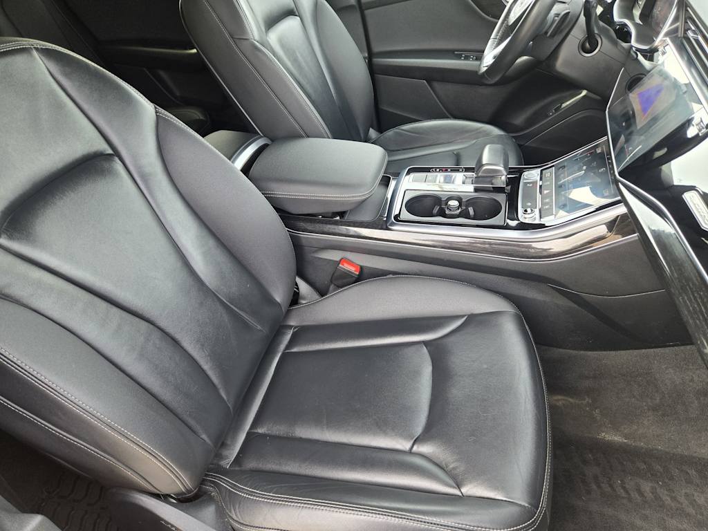 Thumbnail: 2019 Audi Q8 - 12