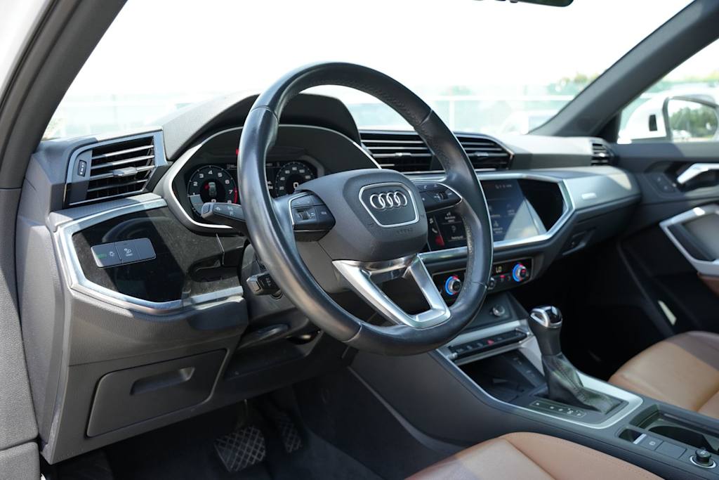 Thumbnail: 2024 Audi Q3 - 13