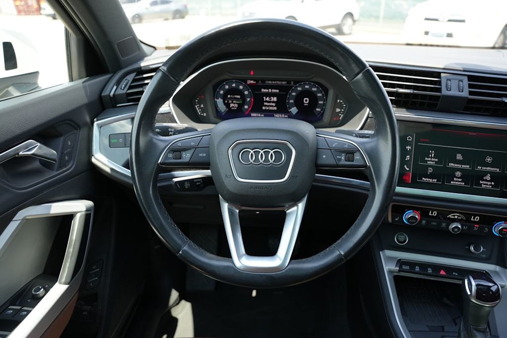 Thumbnail: 2024 Audi Q3 - 9