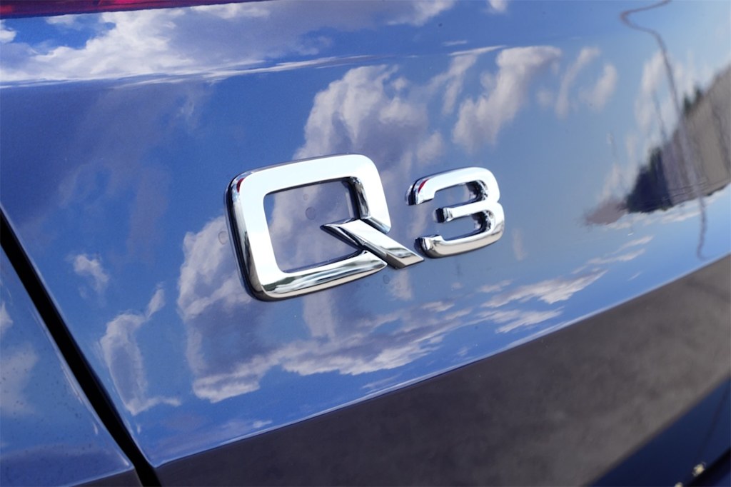 Thumbnail: 2025 Audi Q3 - 7