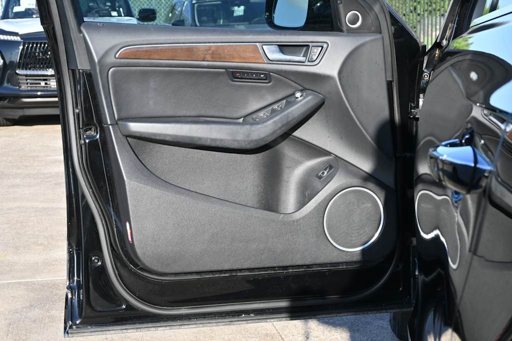 Thumbnail: 2016 Audi Q5 - 25
