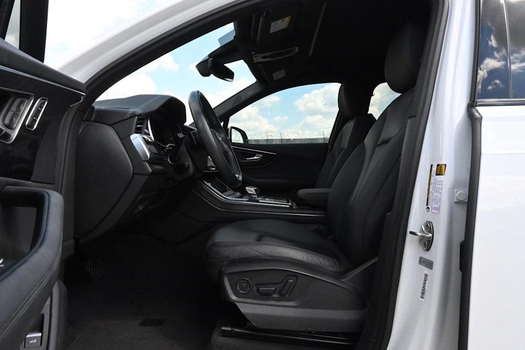 Thumbnail: 2024 Audi Q7 - 10