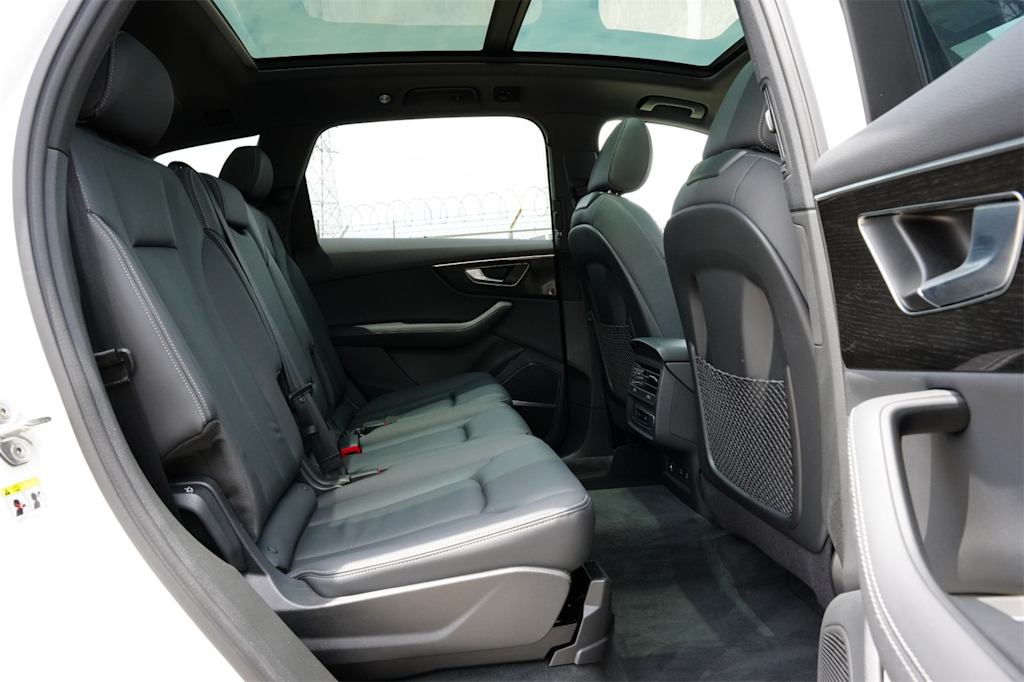 Thumbnail: 2025 Audi Q7 - 28