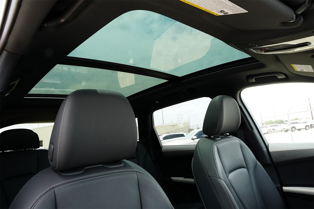 Thumbnail: 2025 Audi Q7 - 29