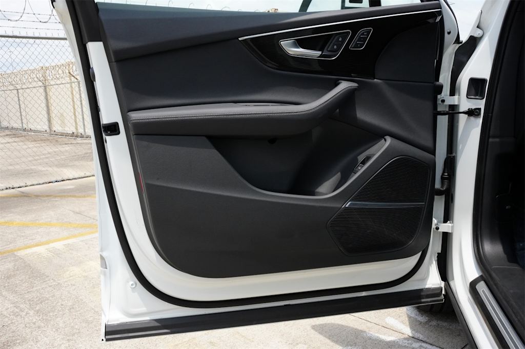 Thumbnail: 2025 Audi Q7 - 27