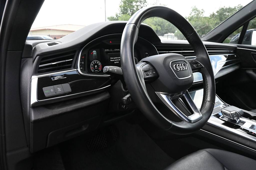 Thumbnail: 2022 Audi Q7 - 12
