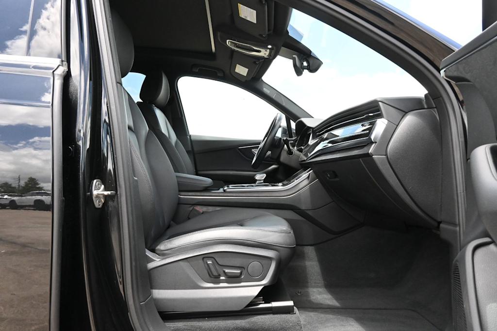 Thumbnail: 2022 Audi Q7 - 10