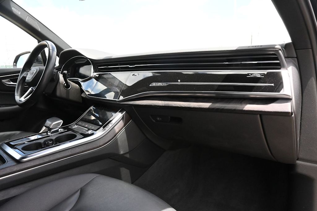 Thumbnail: 2022 Audi Q7 - 13