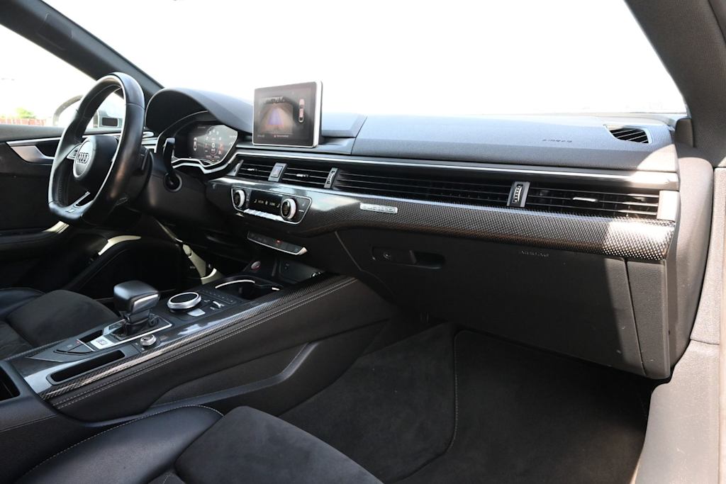 Thumbnail: 2019 Audi S5 - 14