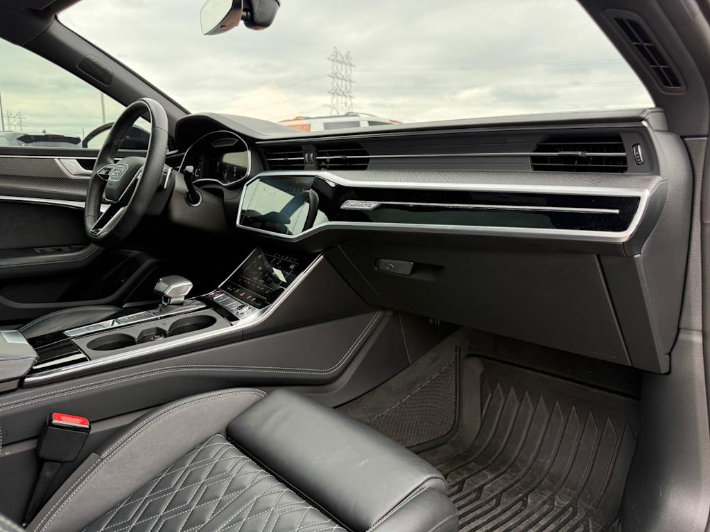 Thumbnail: 2022 Audi S7 - 14