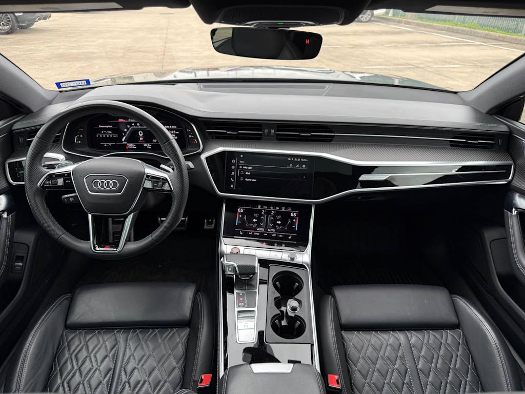 Thumbnail: 2022 Audi S7 - 2