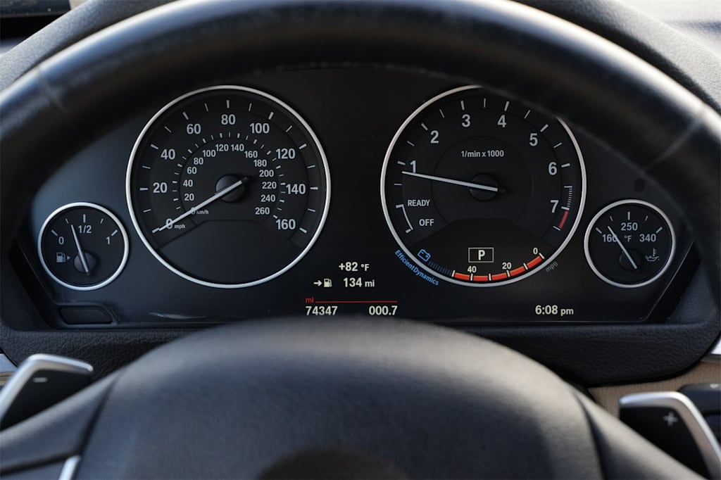 Thumbnail: 2016 BMW 3 Series - 16