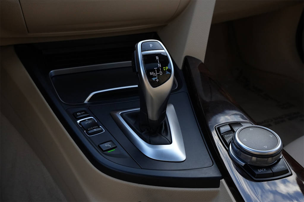 Thumbnail: 2016 BMW 3 Series - 15