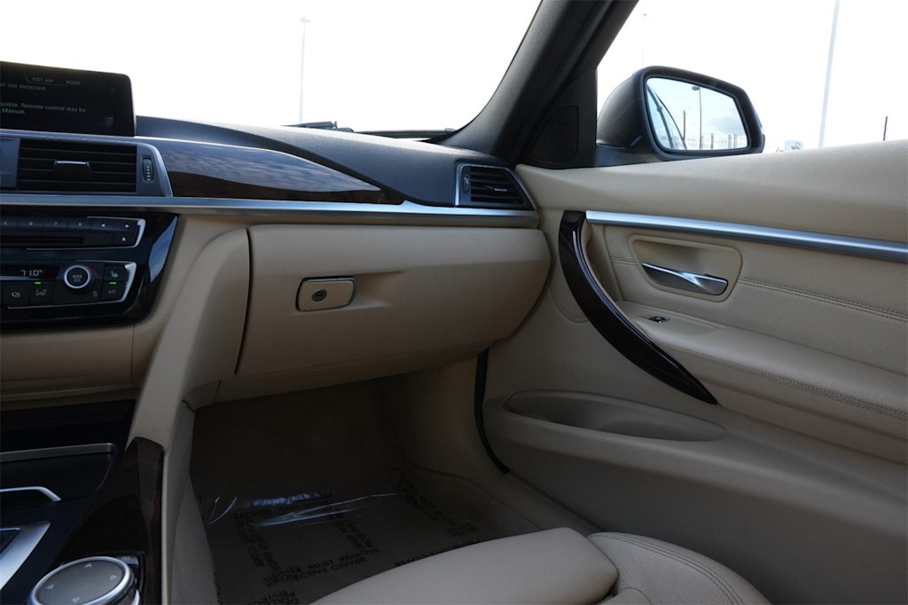 Thumbnail: 2016 BMW 3 Series - 20