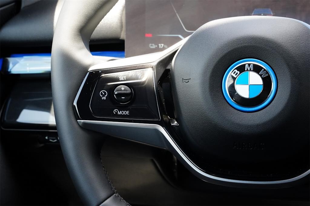 Thumbnail: 2024 BMW i5 - 23