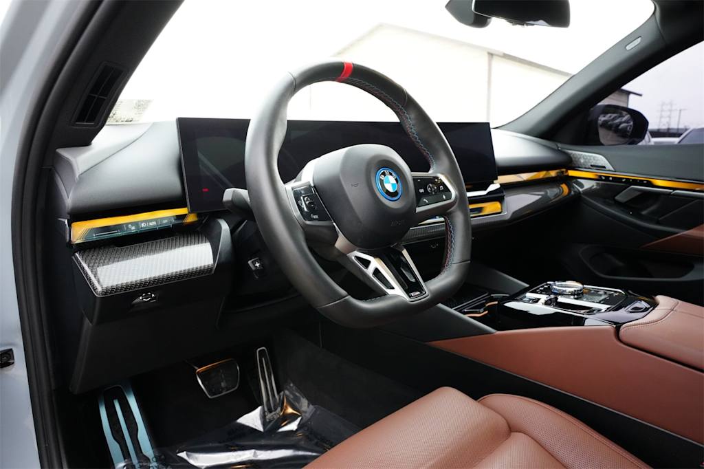 Thumbnail: 2024 BMW i5 - 13