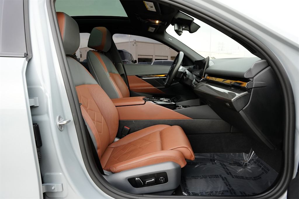 Thumbnail: 2024 BMW i5 - 11